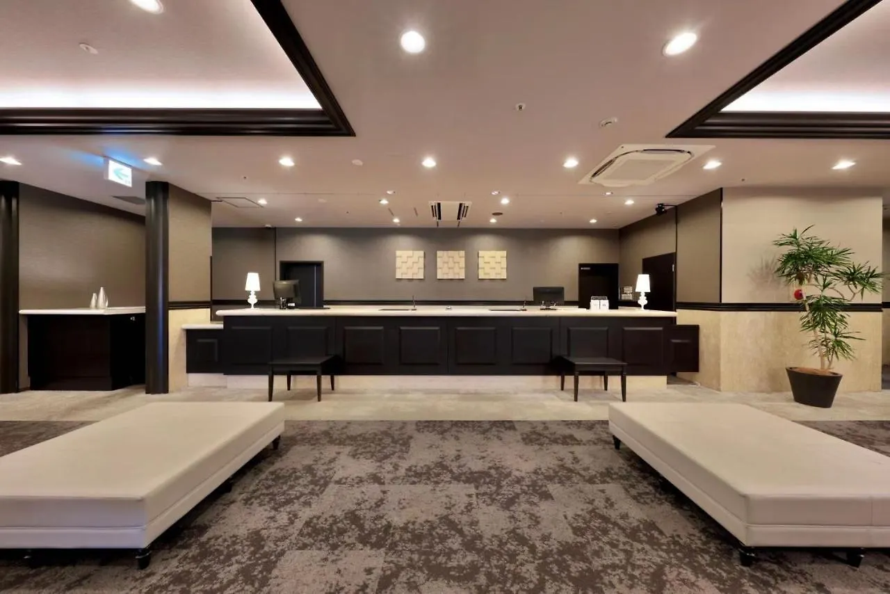 Minamisenri Crystal Hotel Suita