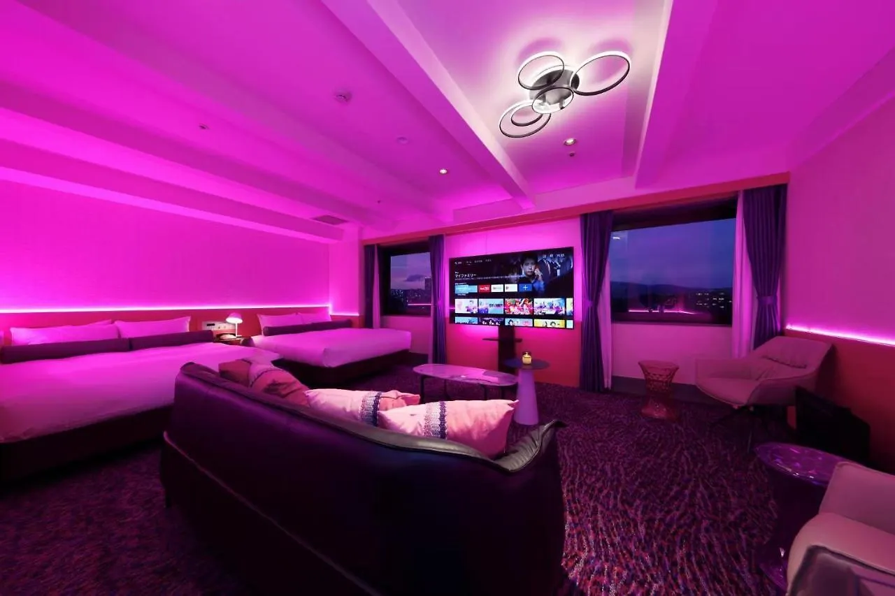 Minamisenri Crystal Hotel Suita